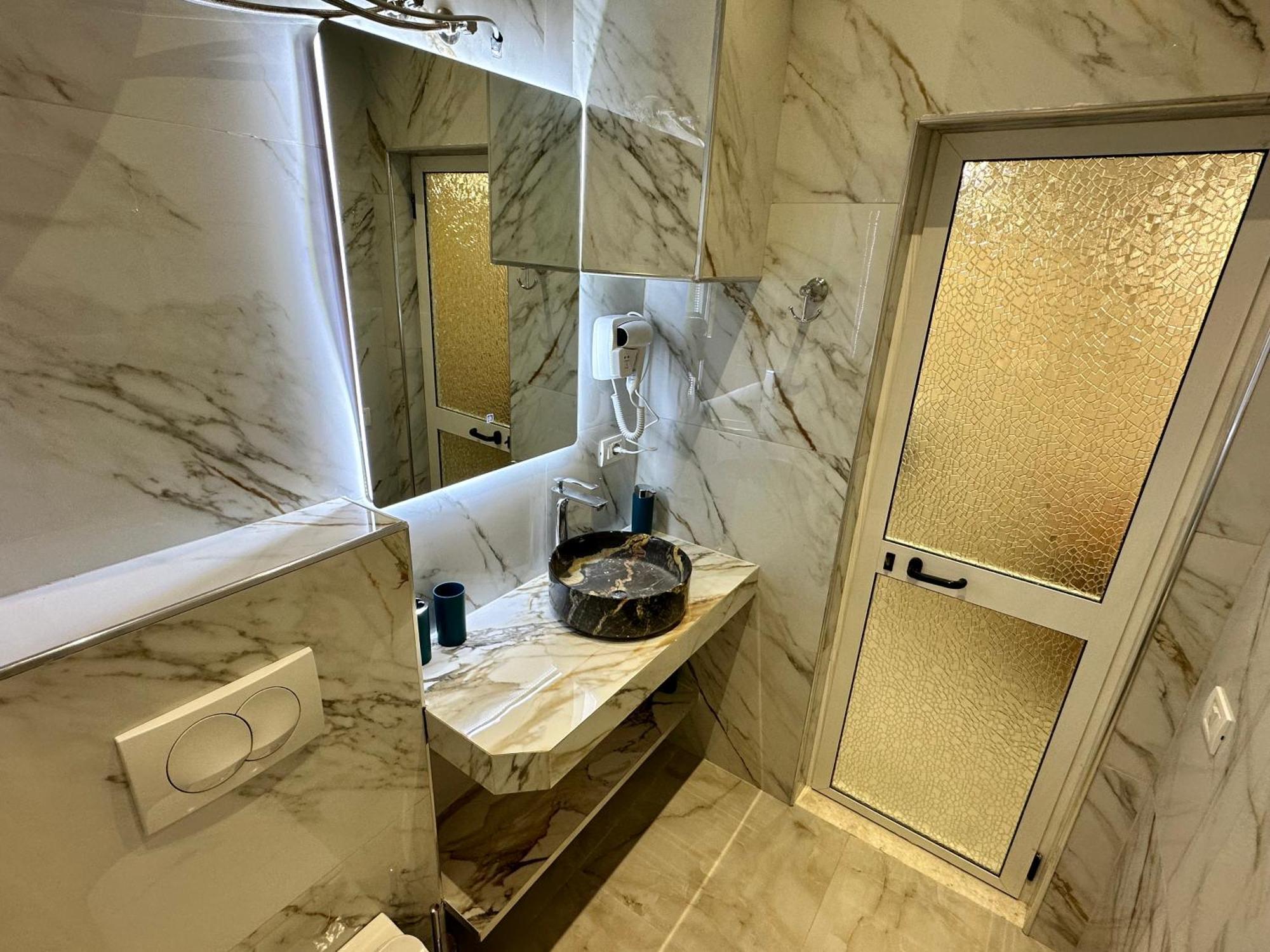 Troy Aparthotel Durrës Kültér fotó