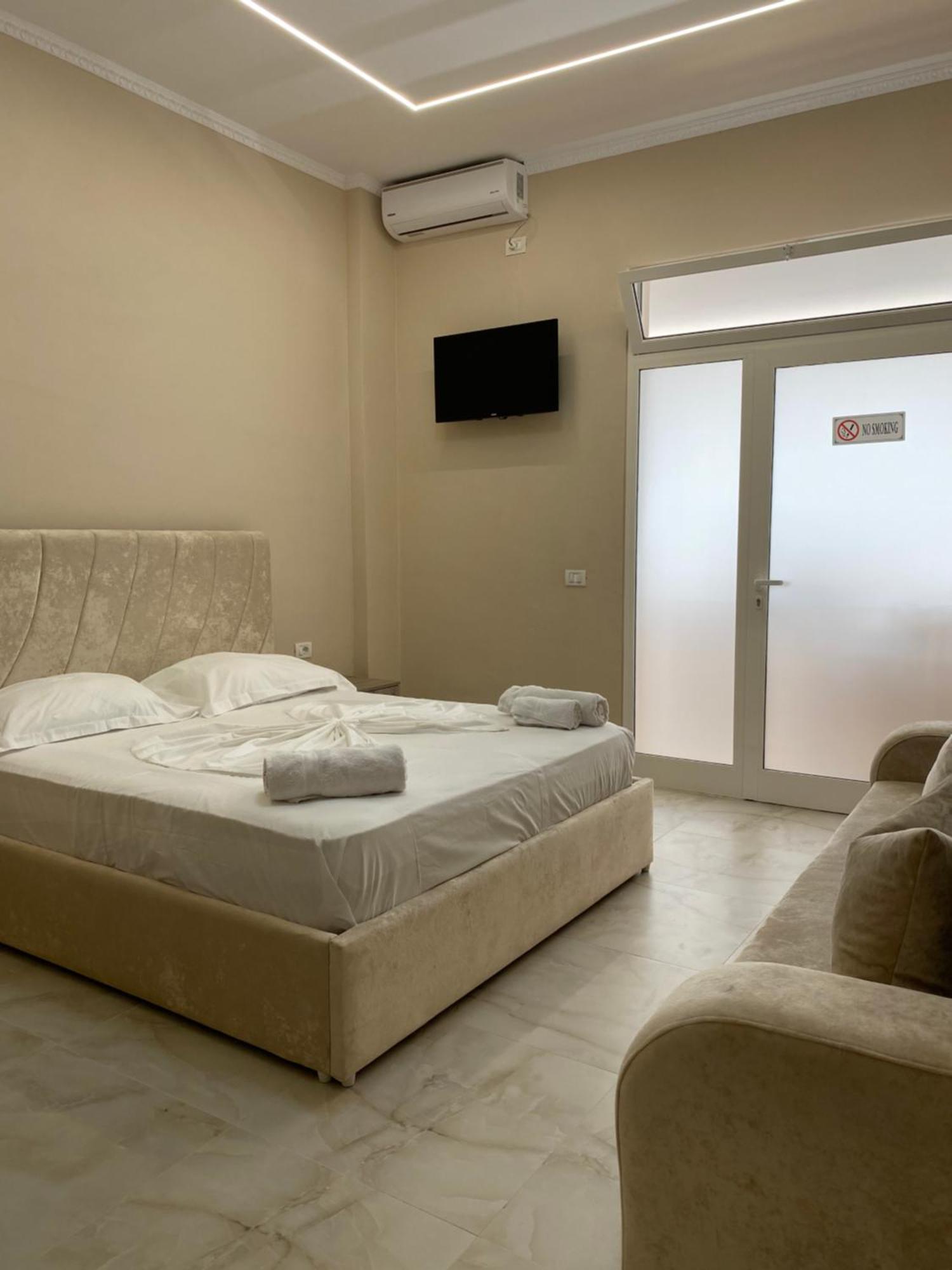 Troy Aparthotel Durrës Kültér fotó